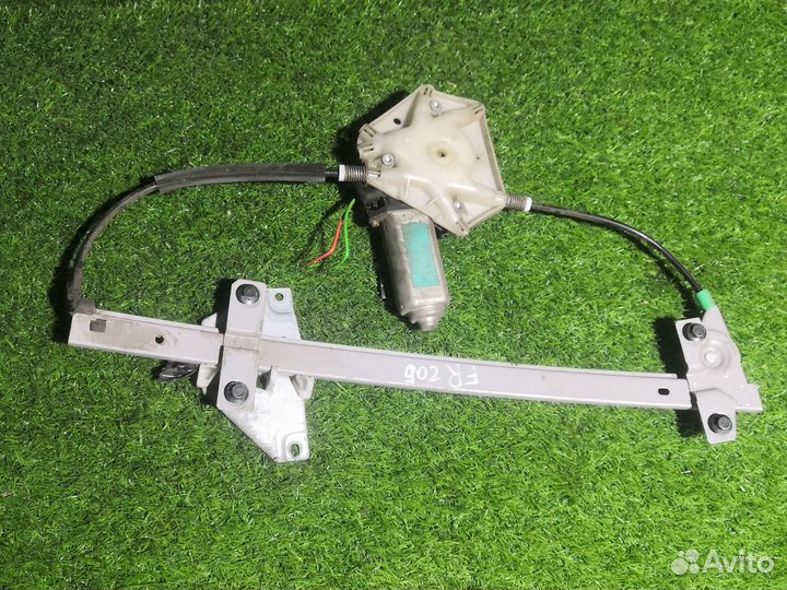 Стеклоподъёмник передний правый Volvo s40 1