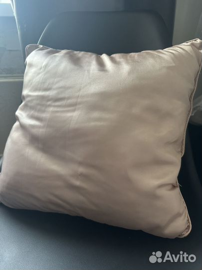 Декоративная подушка