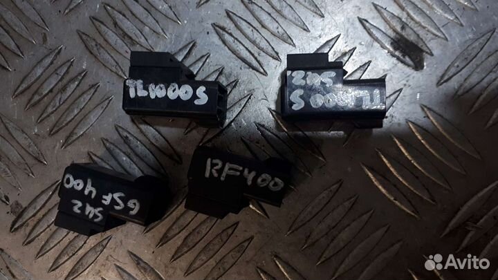 Реле Suzuki Tl1000S RF400 GSF400