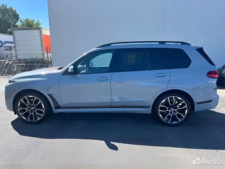 BMW X7 3.0 AT, 2023, 27 500 км