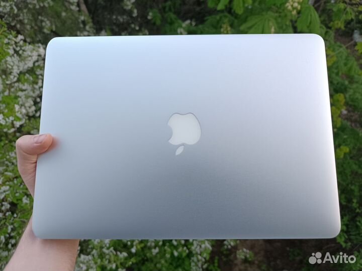 MacBook Air 13 i5 4/256гб
