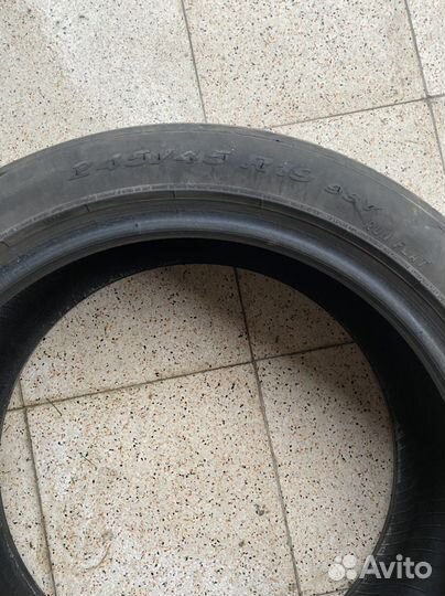 Bridgestone Potenza S001 245/45 R19 и 275/40 R19