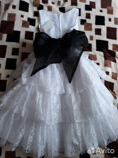 Продам новое платье
