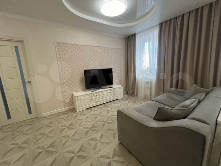 2-к. квартира, 57 м², 4/9 эт.