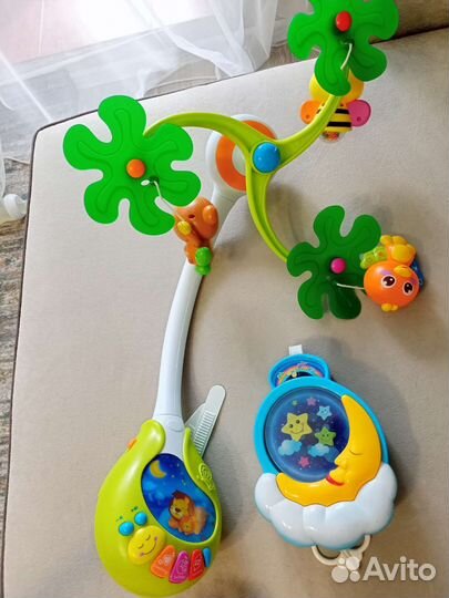 Детский мобиль в кроватку