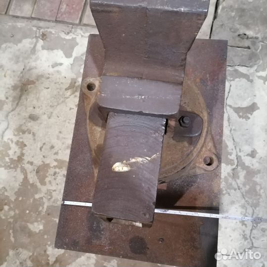 Тиски слесарные СССР