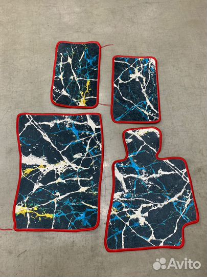 Мерчендайзер на оверлок