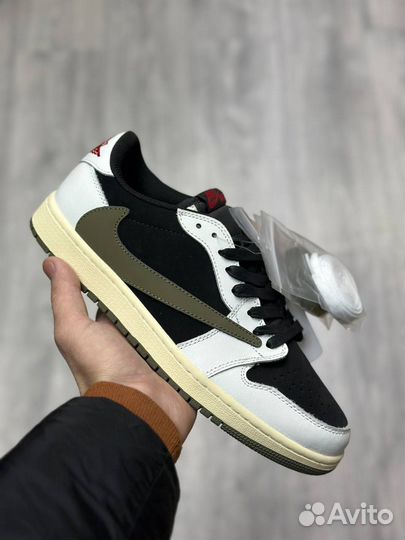 Кроссовки Nike Jordan 1 Travis Scott