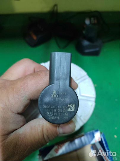 Датчик, клапан топлива