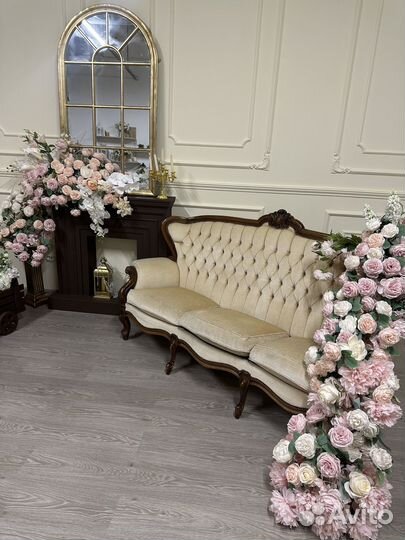 Диван в стиле барокко
