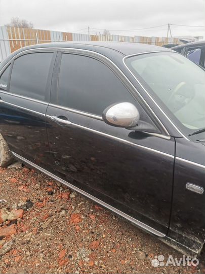 Дверь передняя правая Rover 75