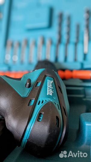 Шуруповерт makita 18v новый