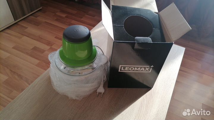 Измельчитель молния leomax 2 насадки чаша 1.8л 220