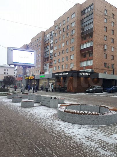 2-к. квартира, 43 м², 3/9 эт.