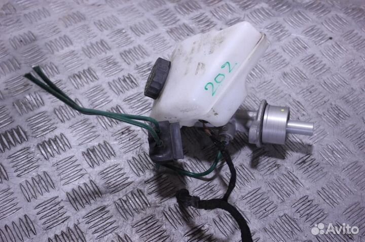 Бачок главного тормозного цилиндра Opel Corsa C