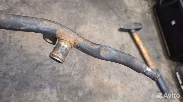 Трубка охлаждения Audi 80 B3 026121065B