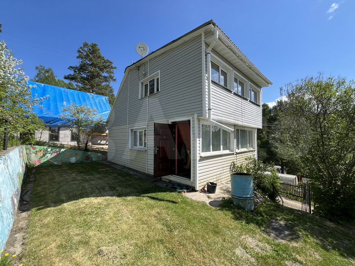 Дом 102 м² на участке 10 сот.