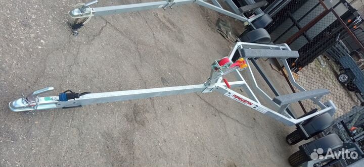 Прицеп под лодку 4,5 метра 