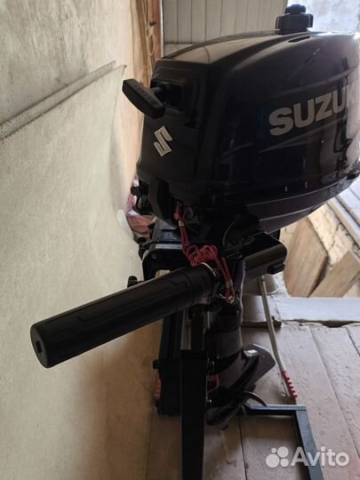 Лодка с мотором