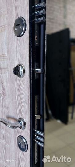Дверь входная металлическая