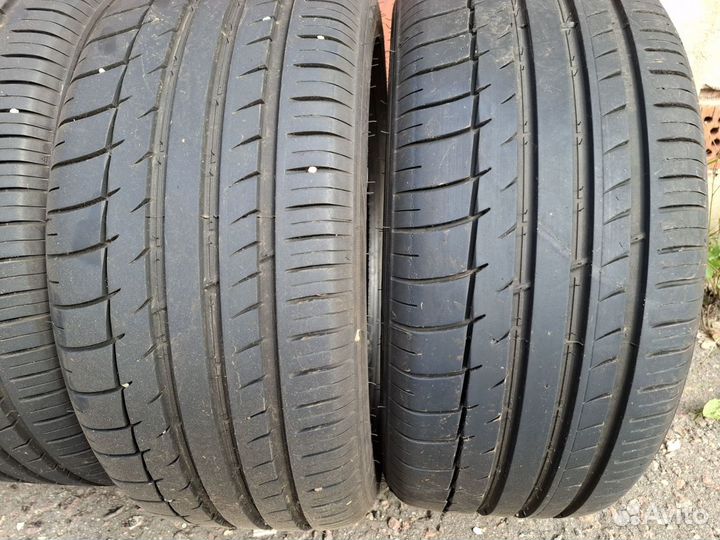 Triangle Sports TH201 215/45 R16 90V