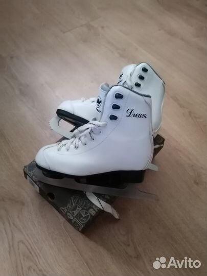 Коньки фигурные