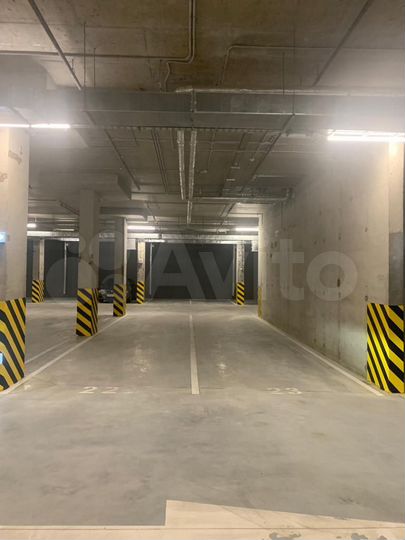 Машиноместо, 10 м²