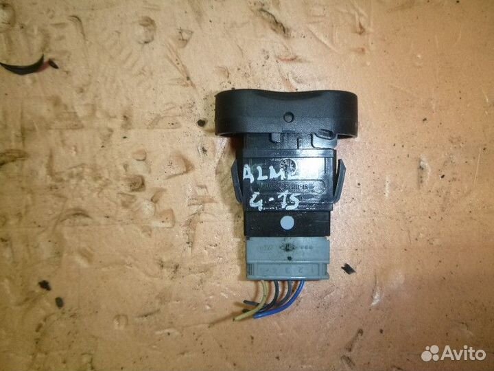 Кнопка обогрева заднего стекла nissan almera (G15)