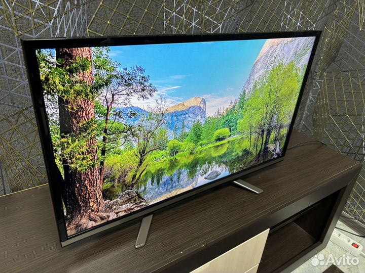 Большой яркий SMART TV Haier 81см, Wi-Fi