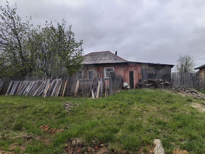 Дом 26 м² на участке 10 сот.