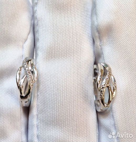 Золотые серьги с камнем