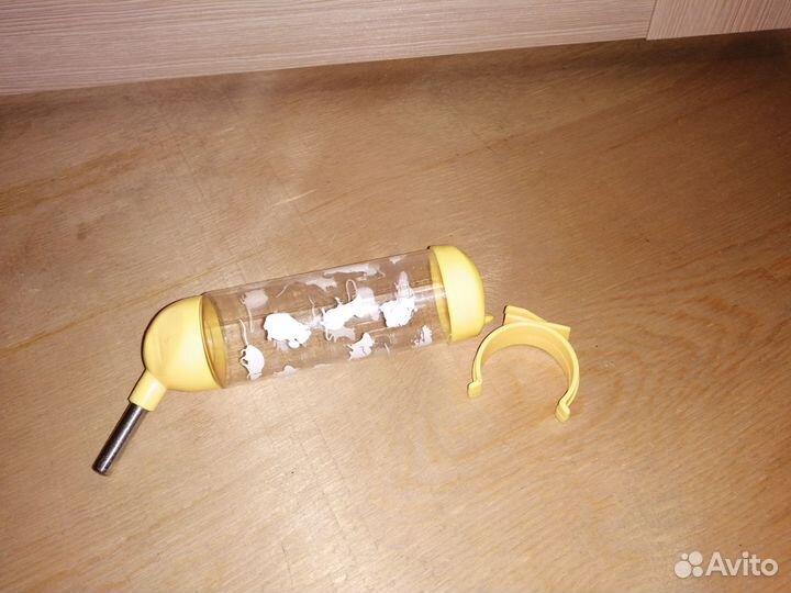 Клетка и другие предметы ухода для хомяков