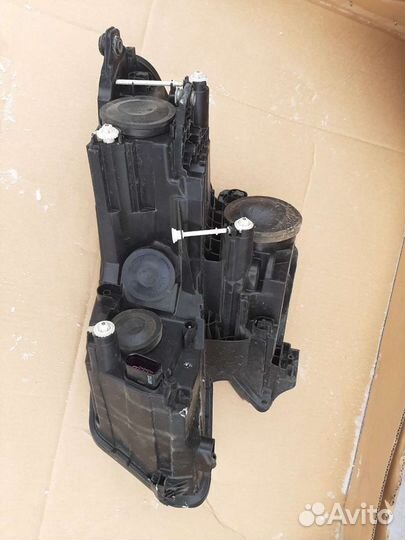 Фара шкода кодиак правая