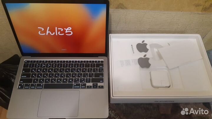 Macbook air 13 M1 2020 почти новый на гарантии