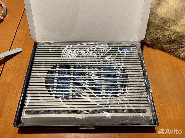 Охлаждающая подставка для ноутбука 15.6”