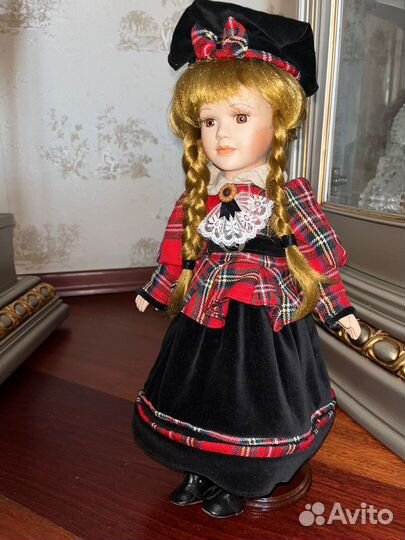 Кукла фарфоровая remeco collection