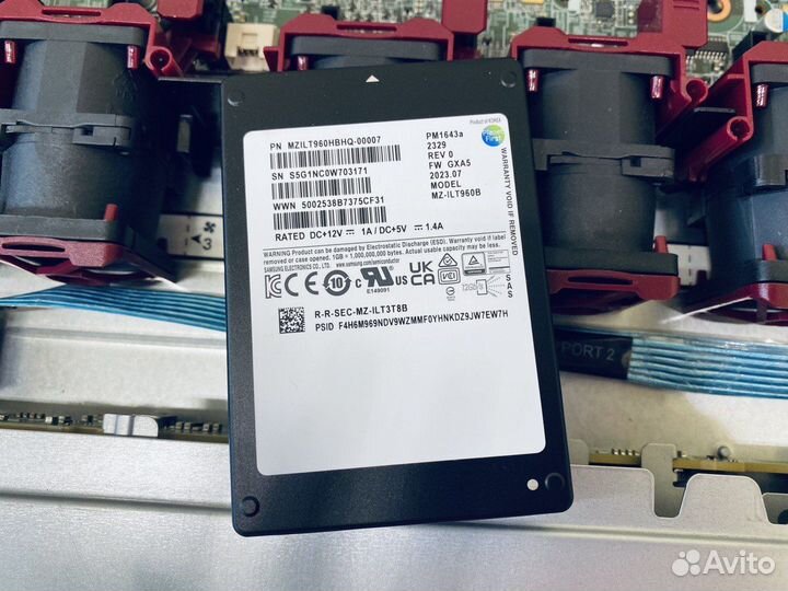 Samsung PM1643a 960Gb SAS SSD mzilt960hbhq