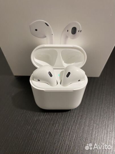 Беспроводные наушники apple airpods 1