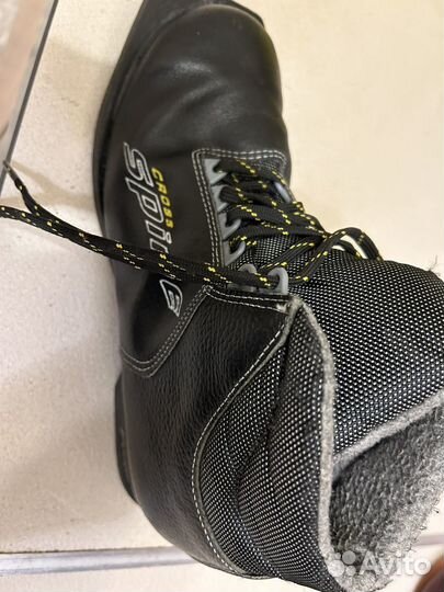 Ботинки лыжные