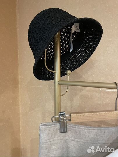 Рейл для одежды