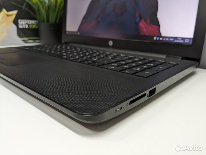 Ноутбук HP Laptop 15