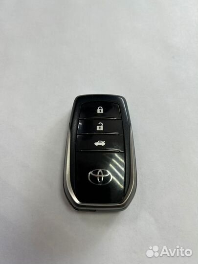 Смарт ключ Toyota Camry