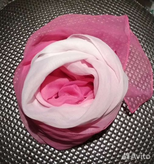 Лёгкий полупрозрачный шарфик