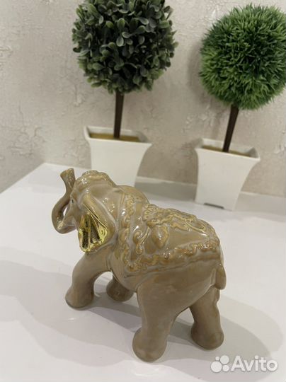 Сувенир « слоник «