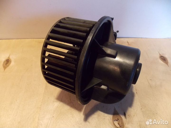 Мотор отопителя Audi 80 B3