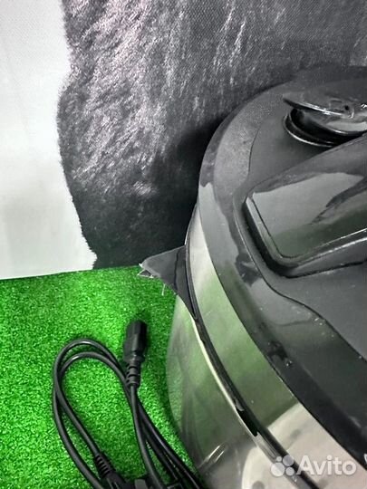 Мультиварка-скороварка Redmond RMC-PM381