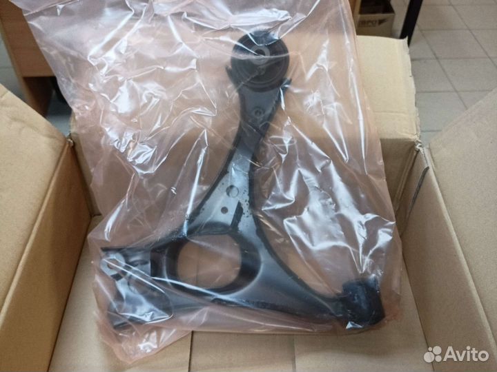 Рычаг подвески передней, нижний правый honda civic