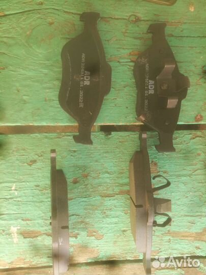 Колодки тормозные передние Тойота Ярис