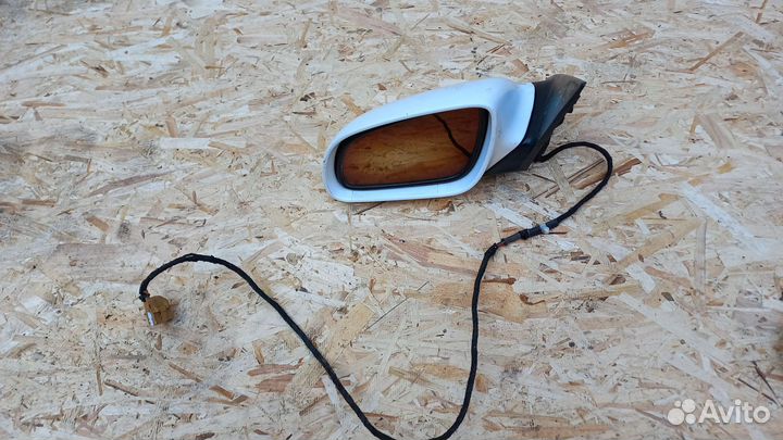 Зеркало левое Audi a8 d3