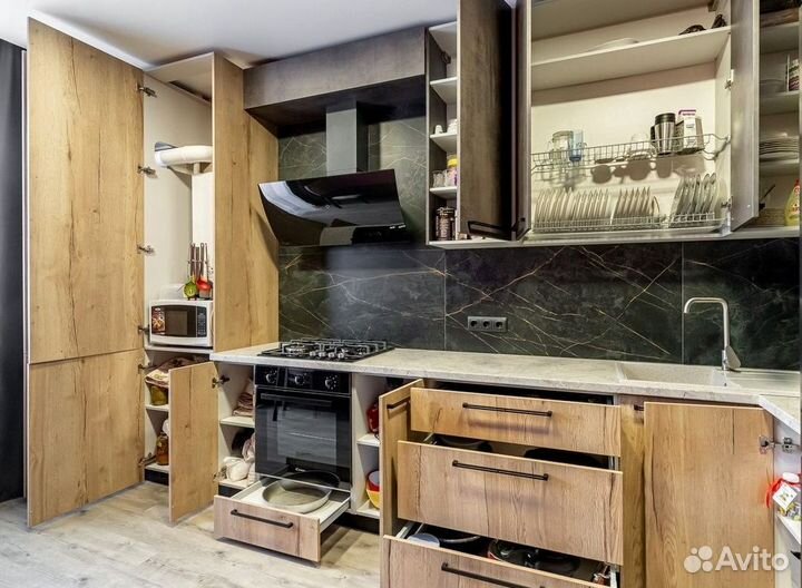 Кухня угловая на заказ.мдф фасады